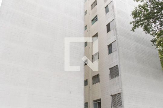 Fachada do bloco de apartamento para alugar com 3 quartos, 74m² em Centro, Diadema