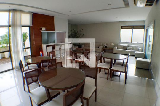 Apartamento para alugar com 3 quartos, 140m² em Icaraí, Niterói