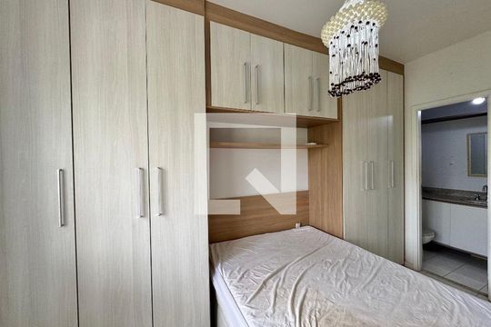 Suíte de apartamento para alugar com 2 quartos, 67m² em Barra da Tijuca, Rio de Janeiro
