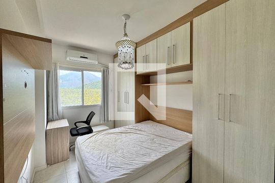 Suíte de apartamento para alugar com 2 quartos, 67m² em Barra da Tijuca, Rio de Janeiro