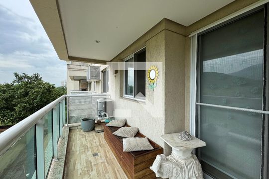 Varanda de apartamento para alugar com 2 quartos, 67m² em Barra da Tijuca, Rio de Janeiro