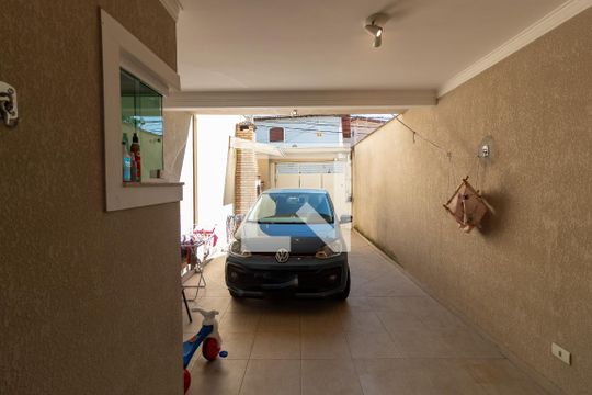 Garagem de casa à venda com 3 quartos, 120m² em Vila São Paulo, São Paulo