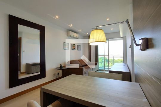 Apartamento para alugar com 1 quarto, 40m² em Jacarepaguá, Rio de Janeiro