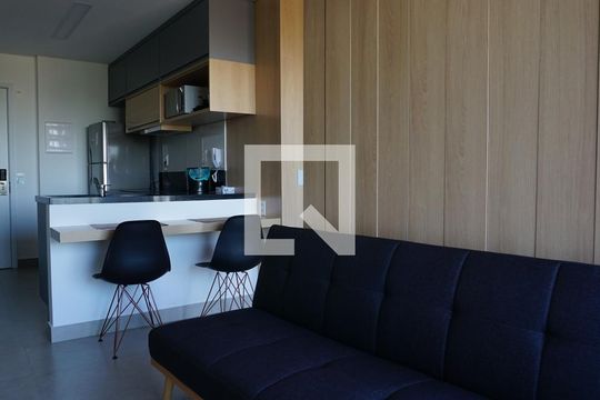 Sala de apartamento à venda com 1 quarto, 38m² em Pinheiros, São Paulo