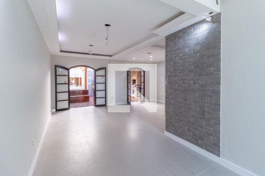 Sala de casa à venda com 3 quartos, 240m² em Presidente Altino, Osasco