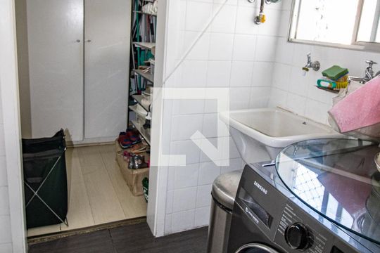 Área de serviço de apartamento à venda com 2 quartos, 75m² em Indianópolis, São Paulo
