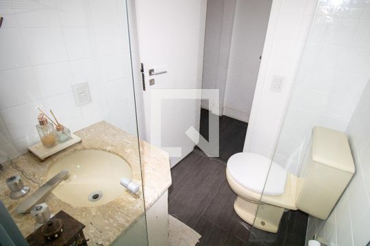 Banheiro 2 de apartamento à venda com 2 quartos, 75m² em Indianópolis, São Paulo