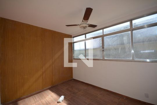 Quarto 3 de apartamento para alugar com 5 quartos, 106m² em Irajá, Rio de Janeiro