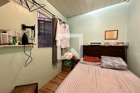 Quarto de apartamento à venda com 1 quarto, 35m² em Centro Histórico, Porto Alegre