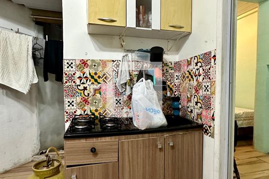 Sala/Cozinha de apartamento à venda com 1 quarto, 35m² em Centro Histórico, Porto Alegre