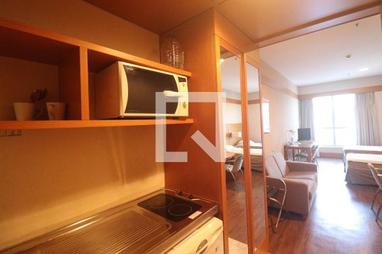 Cozinha  de apartamento para alugar com 1 quarto, 35m² em Carandiru, São Paulo