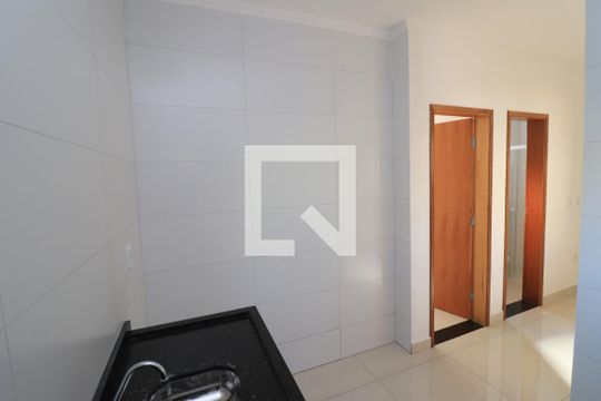 Cozinha e Área de Serviço de apartamento para alugar com 1 quarto, 30m² em Chácara Santo Antônio (zona Leste), São Paulo
