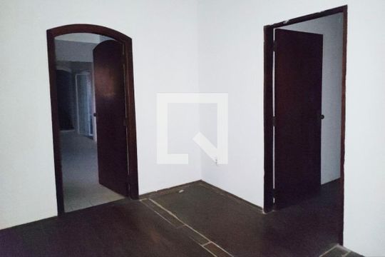 Sala de casa à venda com 4 quartos, 357m² em Vila Joaquim Inácio, Campinas