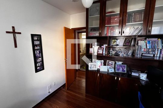 Quarto 1 de apartamento à venda com 4 quartos, 227m² em Liberdade, Belo Horizonte