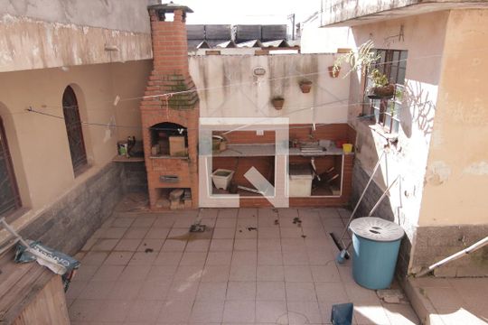 Quintal de casa à venda com 2 quartos, 294m² em Vila Salete, São Paulo