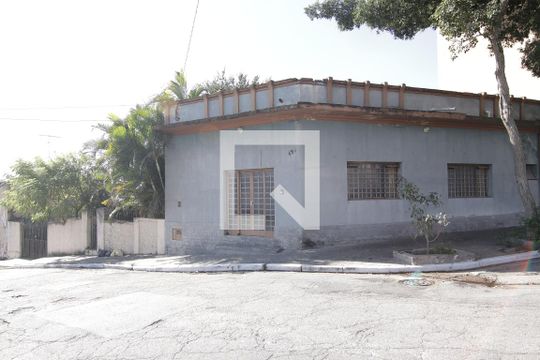 Fachada de casa à venda com 2 quartos, 294m² em Vila Salete, São Paulo