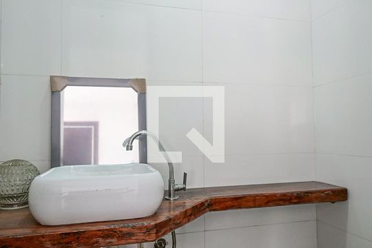 Lavabo de casa para alugar com 4 quartos, 125m² em Super Quadra Morumbi, São Paulo