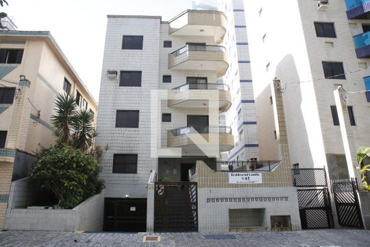 Fachada  de apartamento para alugar com 2 quartos, 75m² em Vila Tupi, Praia Grande