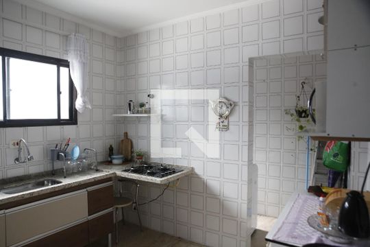 Cozinha  de apartamento para alugar com 2 quartos, 75m² em Vila Tupi, Praia Grande