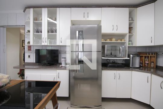 Cozinha de casa à venda com 5 quartos, 360m² em Jardim Fernandes, São Paulo