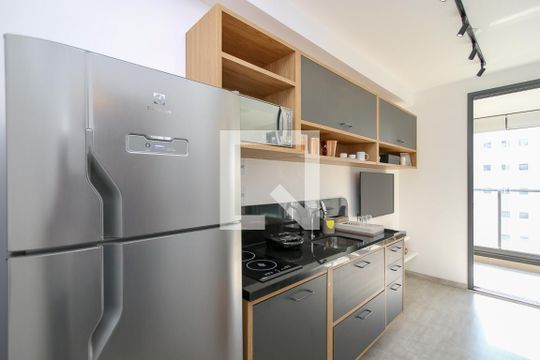 Studio de kitnet/studio para alugar com 1 quarto, 30m² em Campo Belo, São Paulo