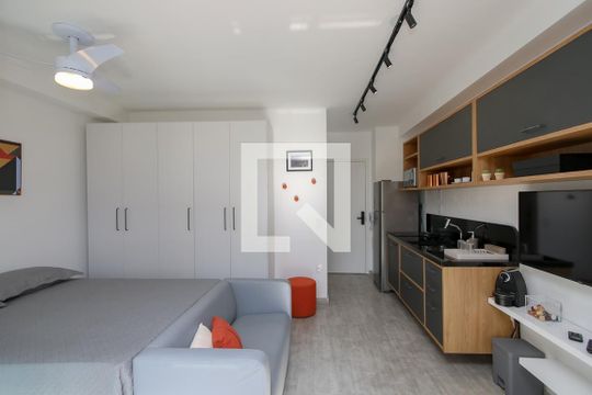 Studio de kitnet/studio para alugar com 1 quarto, 30m² em Campo Belo, São Paulo