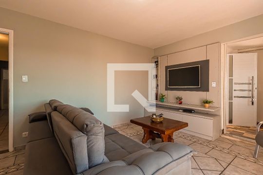 Sala de casa para alugar com 3 quartos, 148m² em Jardim Rosa de Franca, Guarulhos