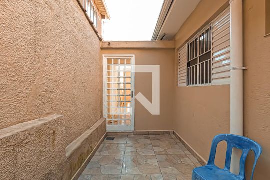 Entrada de casa para alugar com 3 quartos, 148m² em Jardim Rosa de Franca, Guarulhos