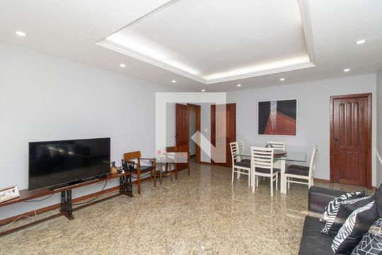 Apartamento à venda com 3 quartos, 280m² em Jardim Guanabara, Rio de Janeiro