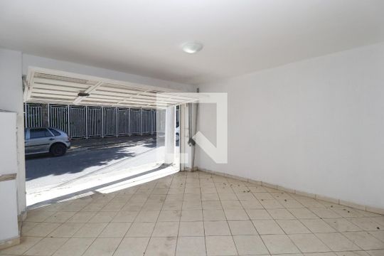 Garagem de casa para alugar com 2 quartos, 109m² em Jardim Paraíso, São Paulo
