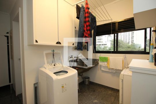 Área de Serviço de apartamento para alugar com 4 quartos, 279m² em Paraíso do Morumbi, São Paulo