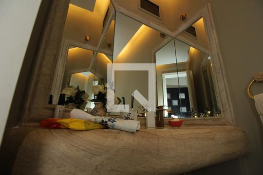 Lavabo de apartamento para alugar com 4 quartos, 279m² em Paraíso do Morumbi, São Paulo