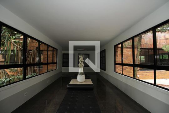 Área comum de apartamento para alugar com 4 quartos, 279m² em Paraíso do Morumbi, São Paulo