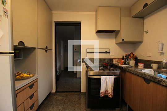 Cozinha de apartamento para alugar com 4 quartos, 279m² em Paraíso do Morumbi, São Paulo