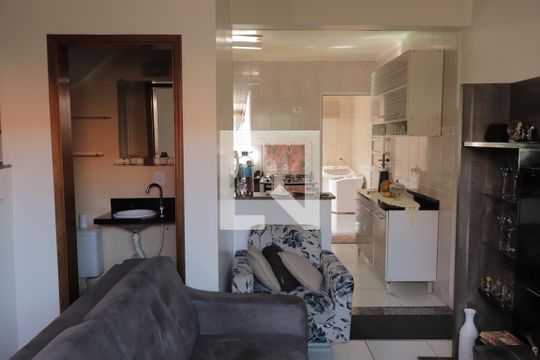 Sala de casa de condomínio à venda com 2 quartos, 75m² em Freguesia do Ó, São Paulo