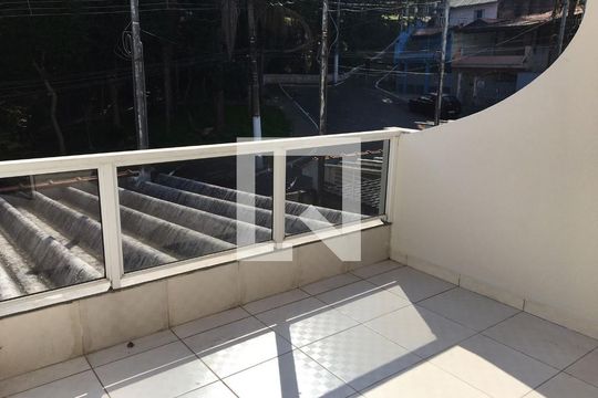 Varanda de casa para alugar com 2 quartos, 90m² em Parque Casa de Pedra, São Paulo