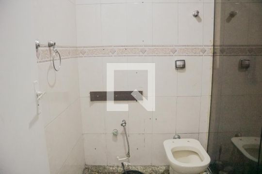 Banheiro de casa de condomínio à venda com 3 quartos, 100m² em Jardim Modelo, São Paulo