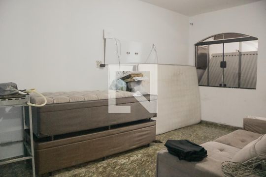 Sala de casa de condomínio à venda com 3 quartos, 100m² em Jardim Modelo, São Paulo