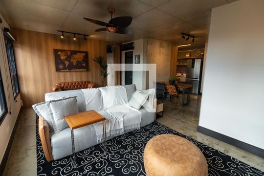 Sala de kitnet/studio para alugar com 1 quarto, 69m² em Vila Suzana, São Paulo
