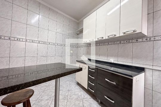 Cozinha de casa para alugar com 2 quartos, 90m² em Vila Anglo Brasileira , São Paulo