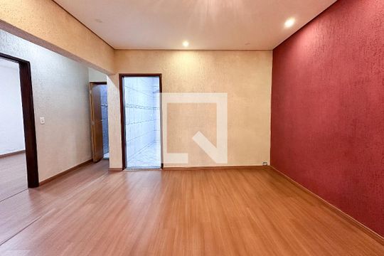 Sala de casa para alugar com 2 quartos, 90m² em Vila Anglo Brasileira , São Paulo
