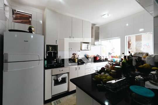 Cozinha de casa para alugar com 3 quartos, 186m² em Jardim Tamoio, Jundiaí