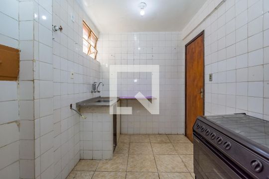 Cozinha de apartamento à venda com 3 quartos, 62m² em Prado, Belo Horizonte