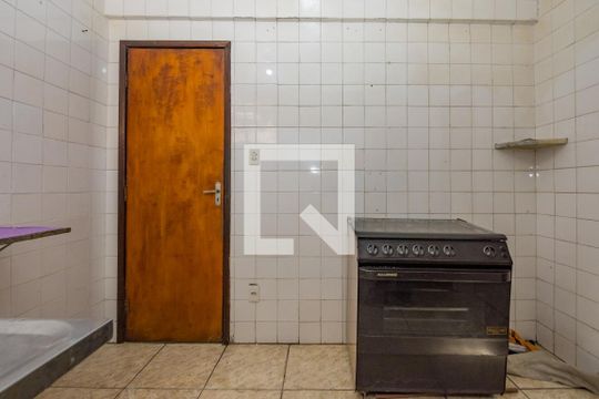 Cozinha de apartamento à venda com 3 quartos, 62m² em Prado, Belo Horizonte
