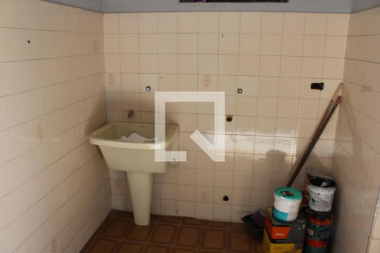 Área de Serviço de casa para alugar com 2 quartos, 97m² em Jardim Valeria, Guarulhos