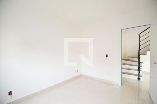 Quarto 1 de casa à venda com 3 quartos, 101m² em Guarujá, Porto Alegre