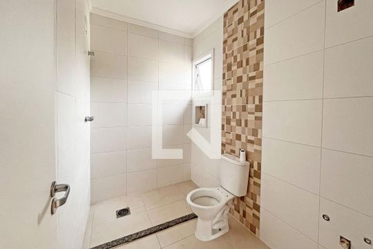  Banheiro da Suite de casa à venda com 3 quartos, 101m² em Guarujá, Porto Alegre