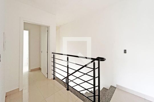 Hall de casa à venda com 3 quartos, 101m² em Guarujá, Porto Alegre