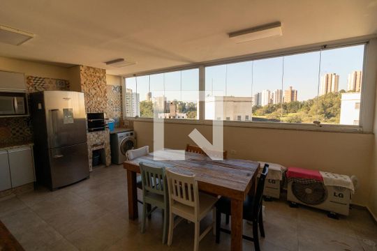 Cozinha e Área de Serviço de apartamento à venda com 1 quarto, 61m² em Jardim Ampliação, São Paulo
