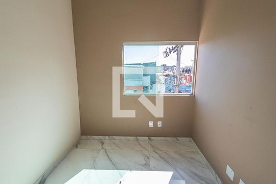 Quarto 2 de casa à venda com 3 quartos, 275m² em Glória, Belo Horizonte